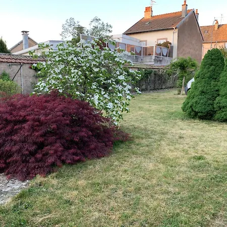 Les Jardins D'elise, Calme Et Verdure A Lure Apartment